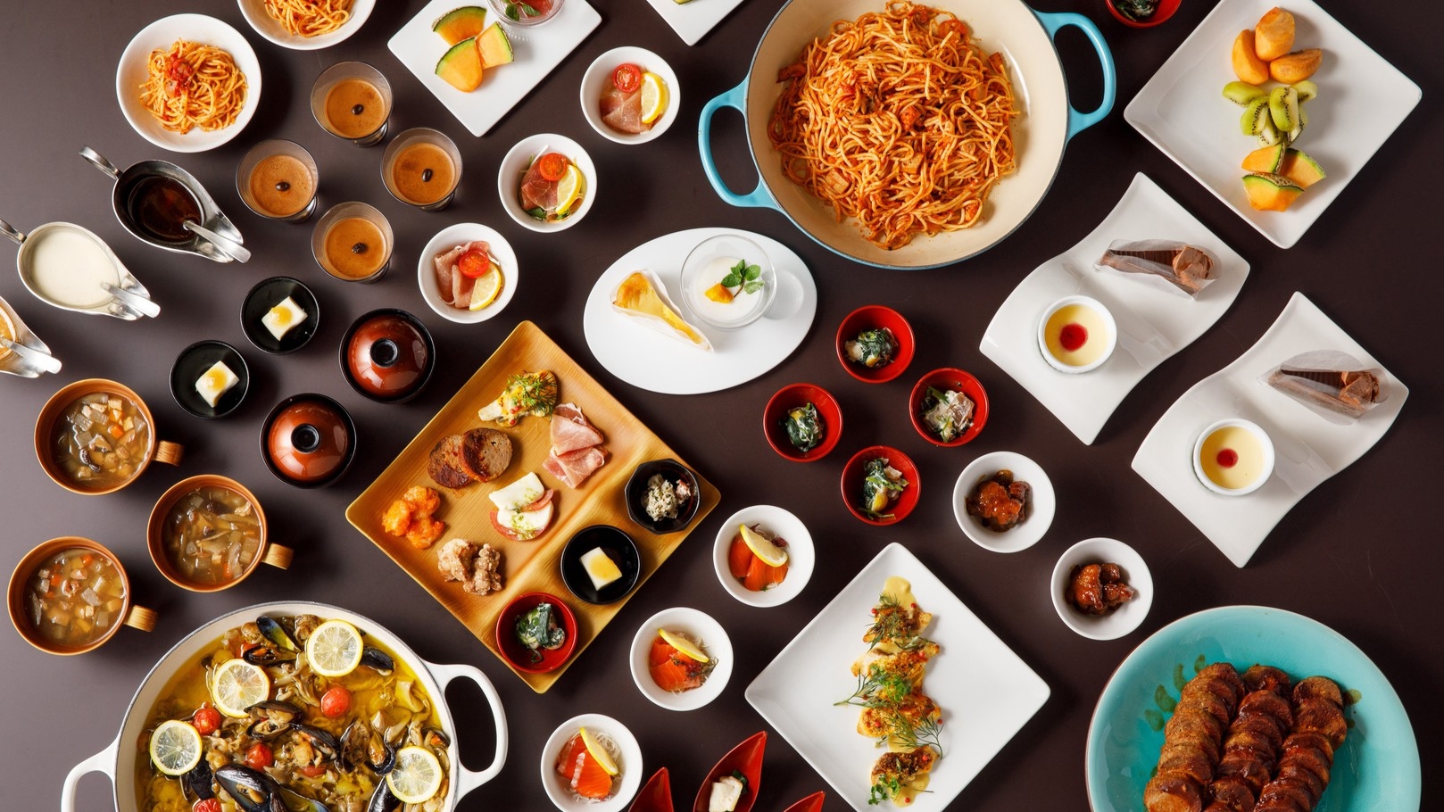 【記念日プラン】大切な日をゆったりと♪レイトチェックアウト11時＆心ばかりのプレゼント＜夕朝食付＞