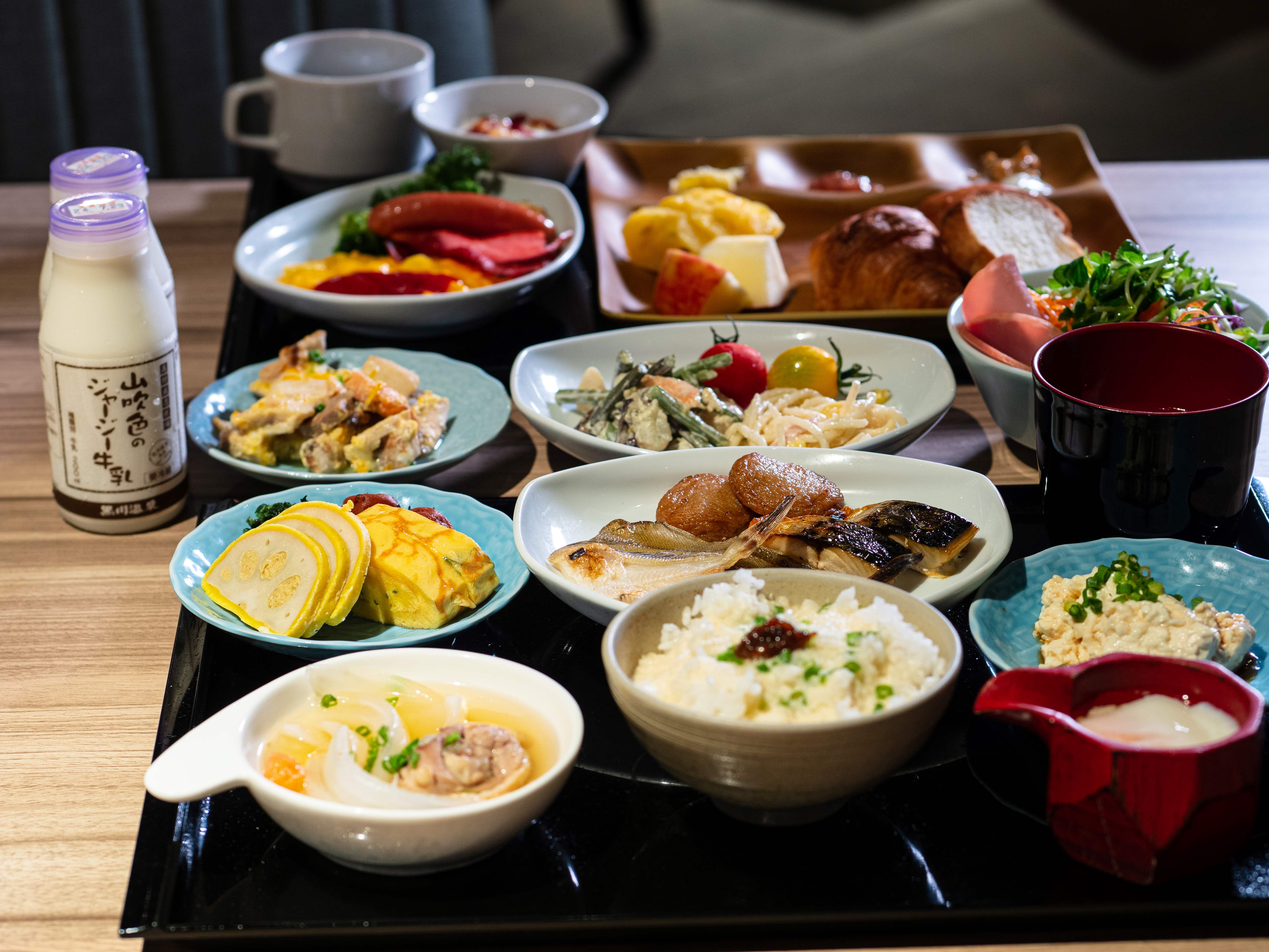 朝食　湯峡の響き優彩