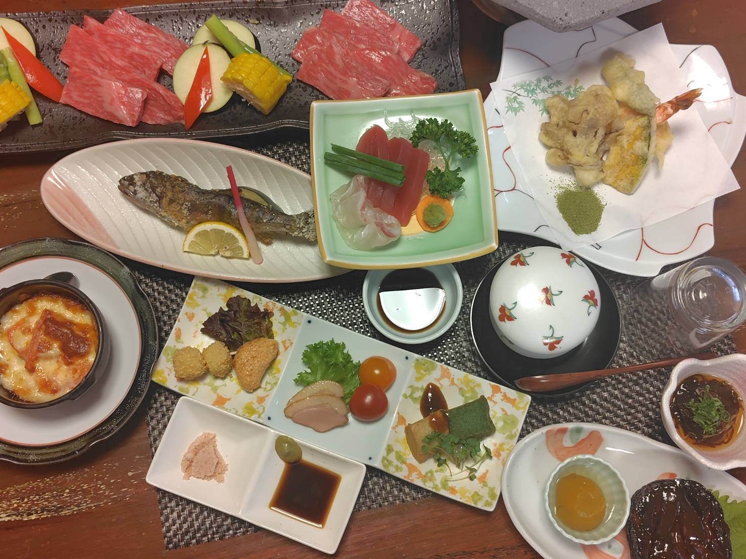 １泊夕食【本館部屋食】■朝食無で朝寝坊■　大分和牛溶岩焼きコース※