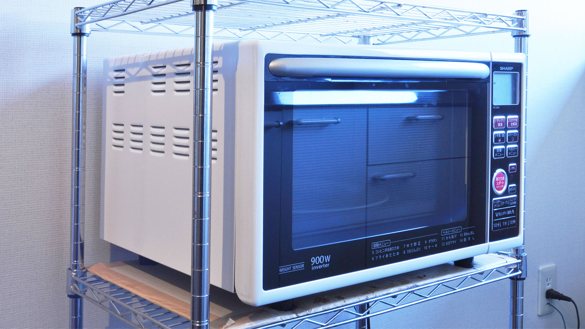 【電子レンジ】お弁当の温めなどに♪ご自由にご利用いただけます。