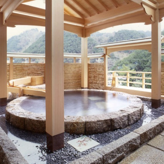 ■【貸切風呂】円石の湯