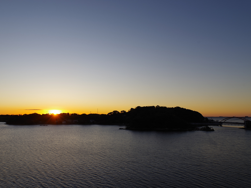 【1日10室限定】【レイトチェックアウトプラン】夕食は季節の和洋ディナーバイキング1泊2食プラン