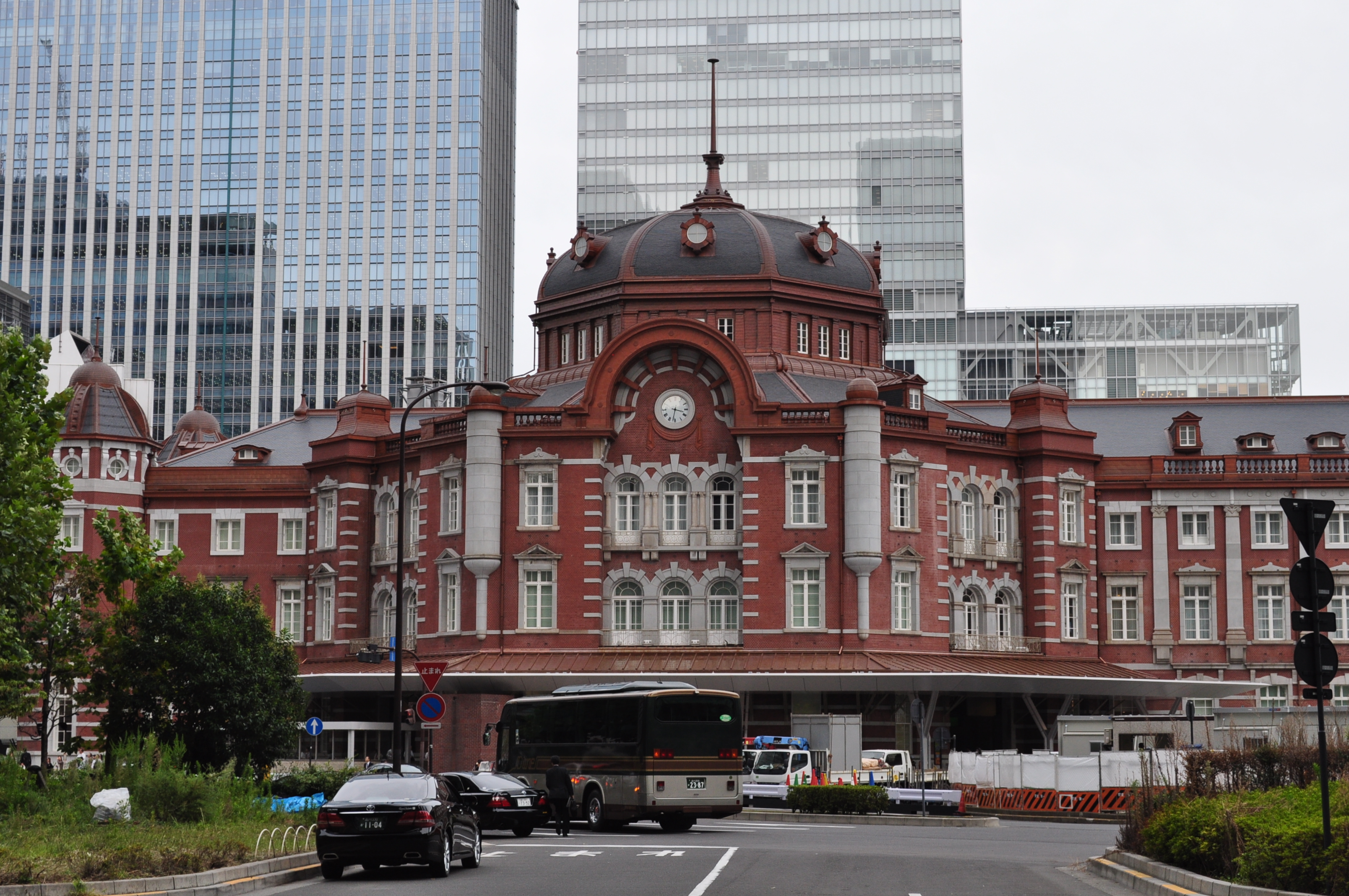 東京駅　秋葉原駅からJR線で約5分