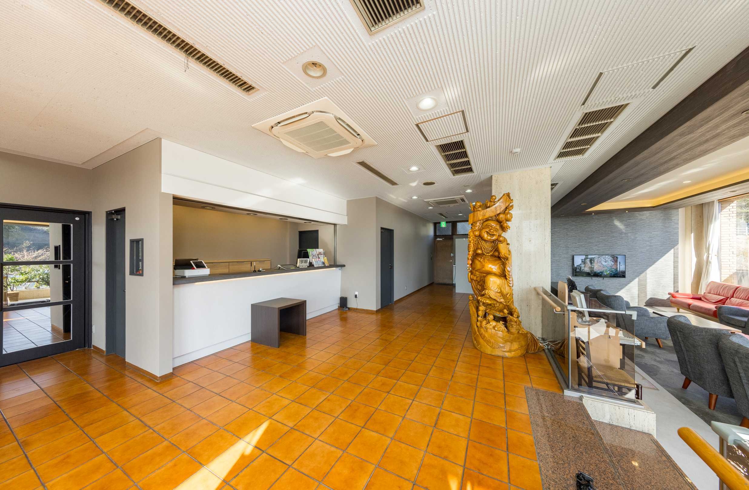 ◆【さき楽14】豊川市郊外の静かなホテル♪研修や合宿に！会議室、コワーキングスペース完備【素泊】