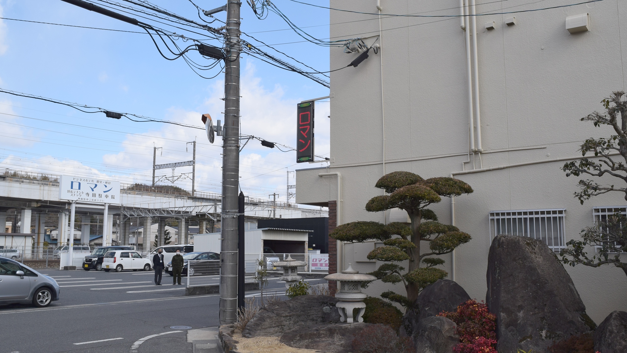 *【外観】新倉敷駅南口を出て左へ、山陽新幹線・JR山陽本線と並行に歩いていただくとございます