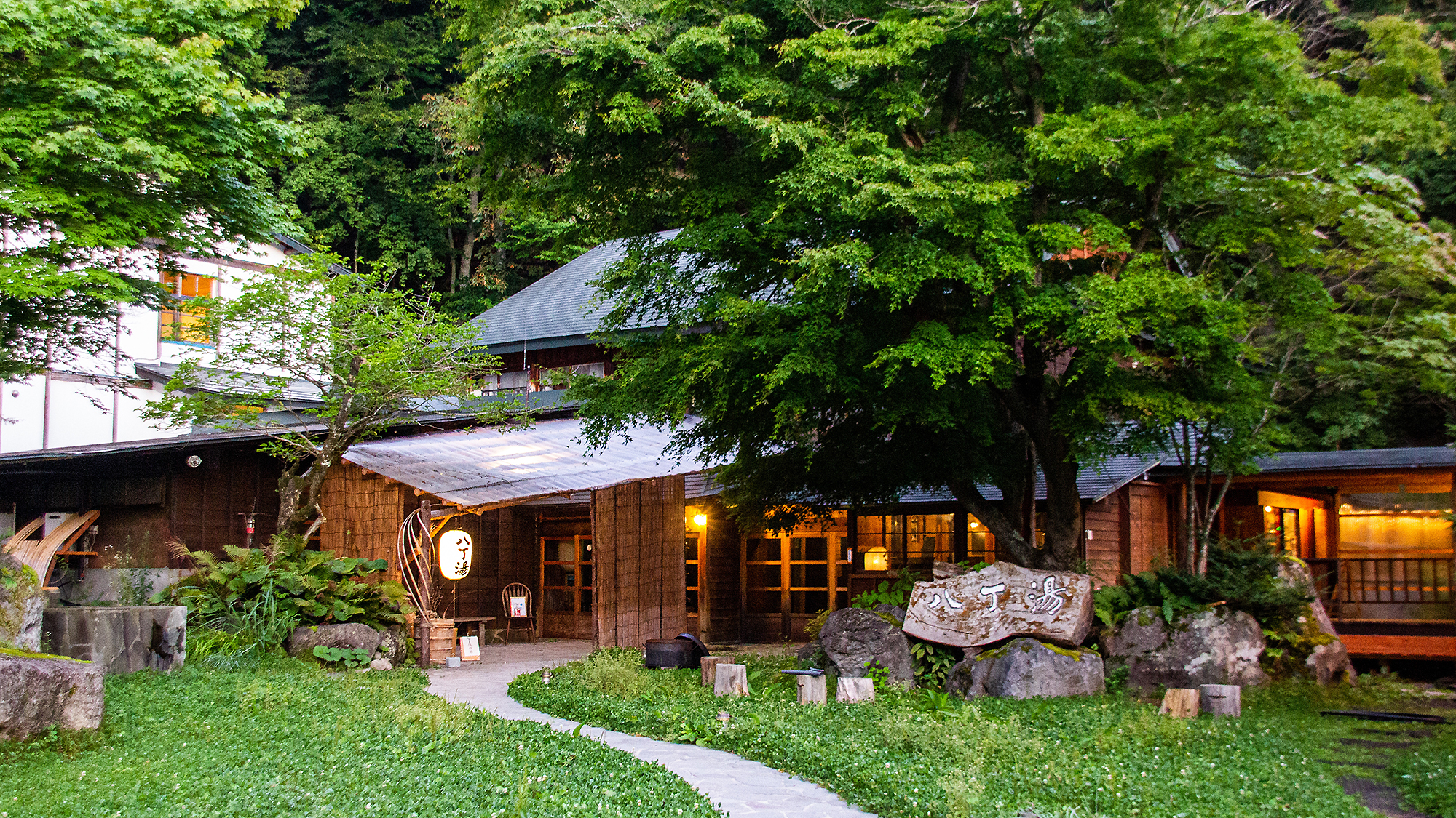 日光・奥鬼怒温泉郷の山の宿 八丁の湯