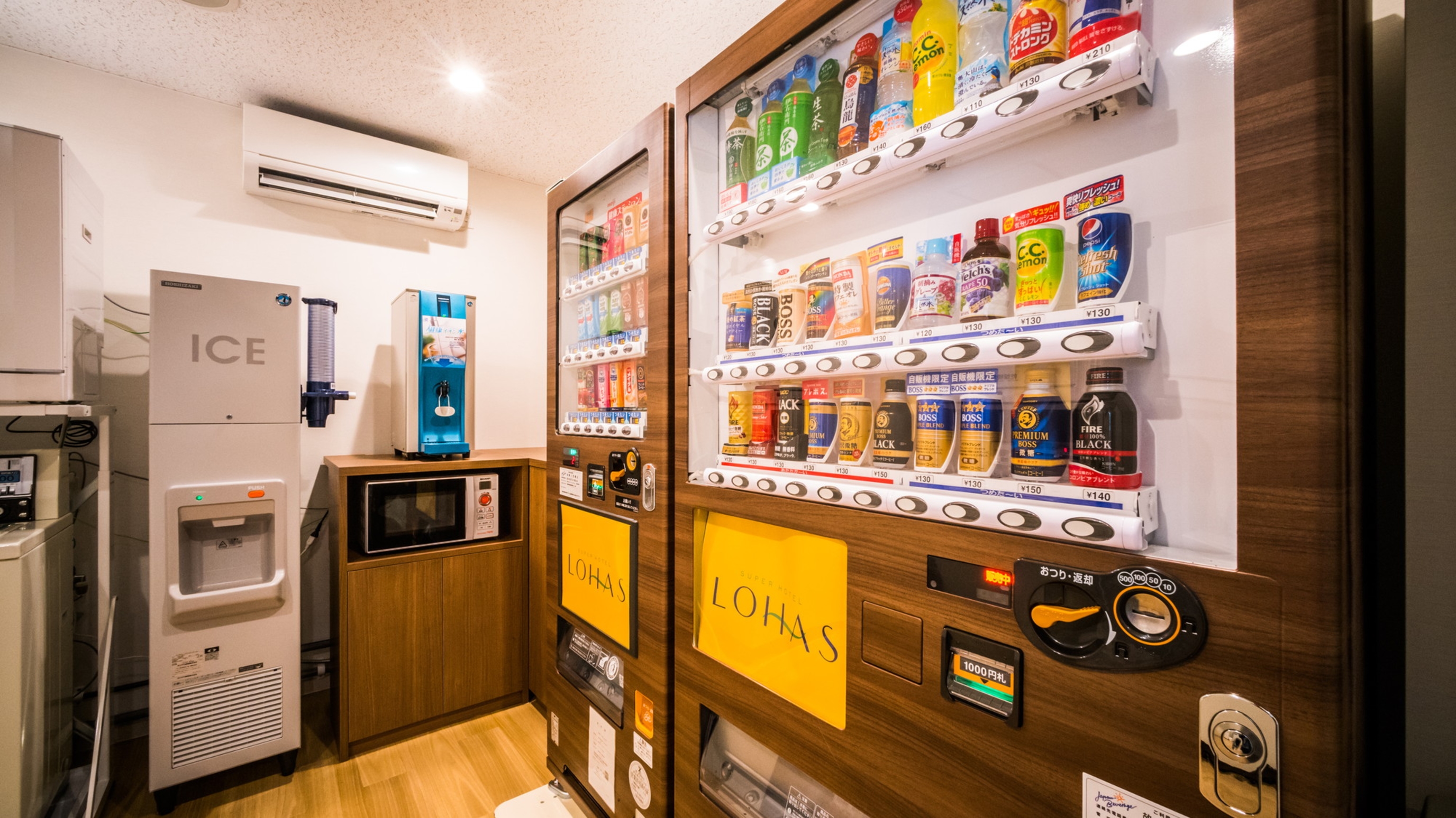 アルコールもジュースも館内でゲット！だからラクラク