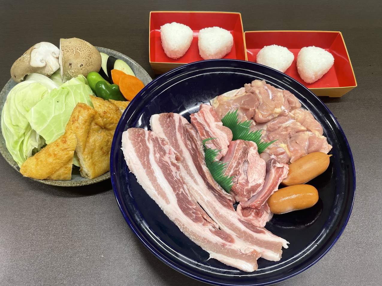 2026年10月　ＢＢＱ手ぶらプラン　朝食・弁当みそ汁　１泊２食付　戸建てロッジ１棟貸