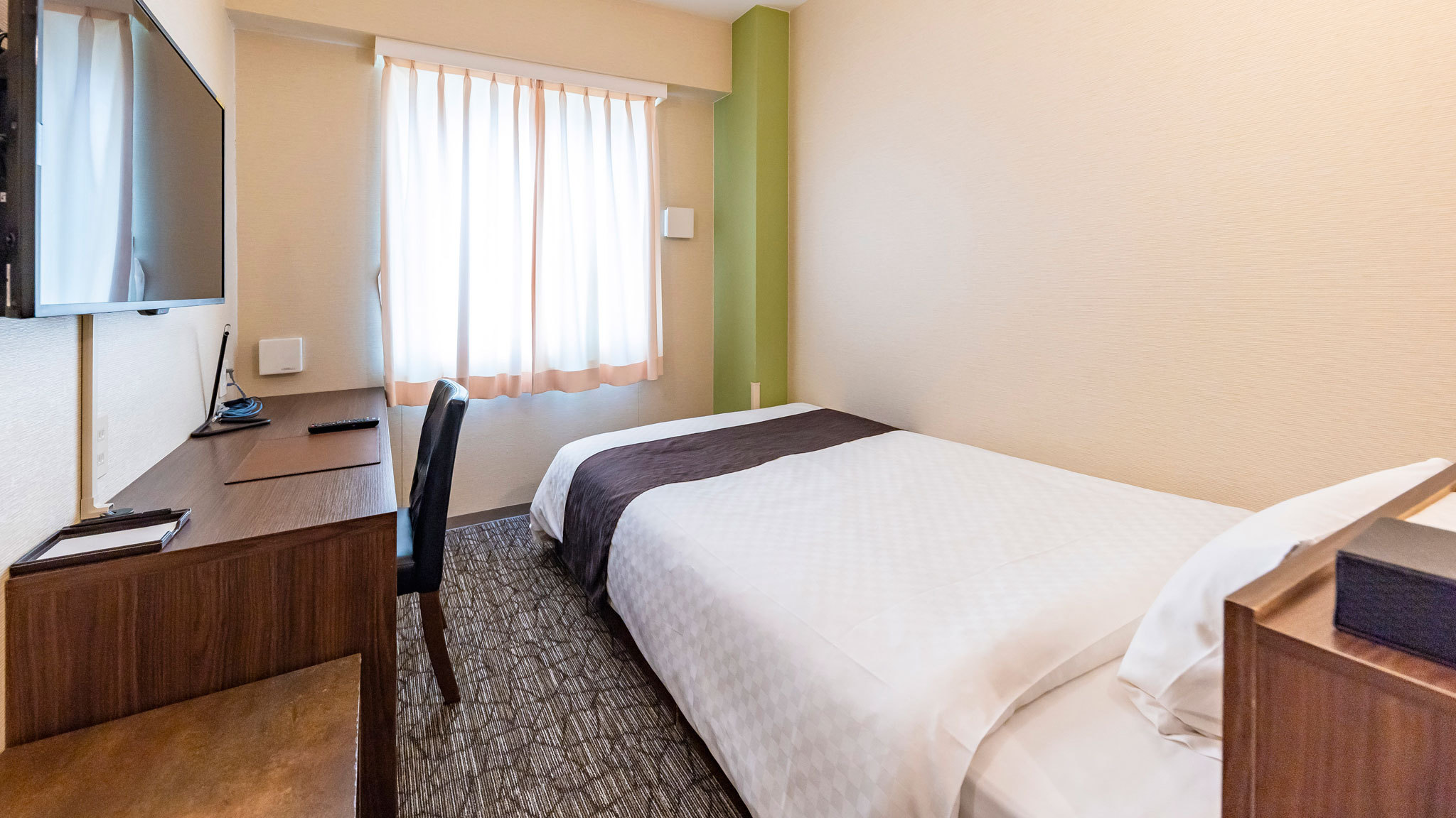 シングルルーム（喫煙）