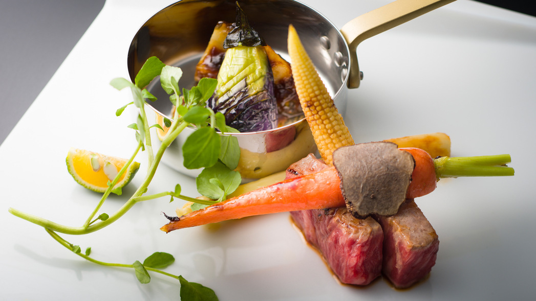 【早割60】【60日前の予約がお得！】年に一度の記念日旅行に！「四季の創作和会席」プランが5％OFF