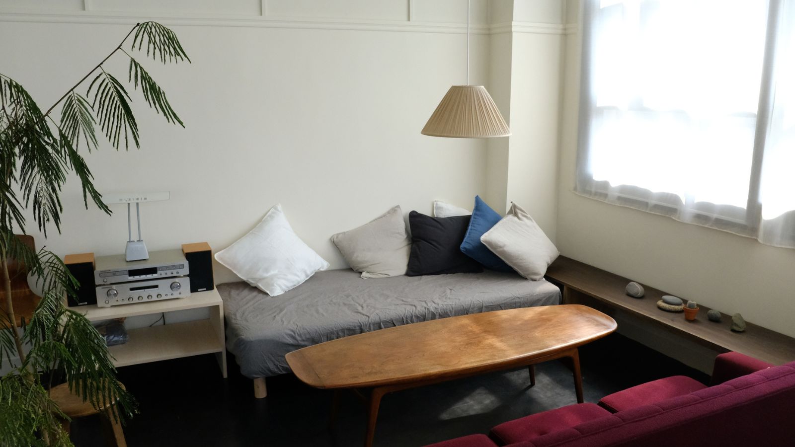 2ndラウンジ ONNAY(オンナイ)