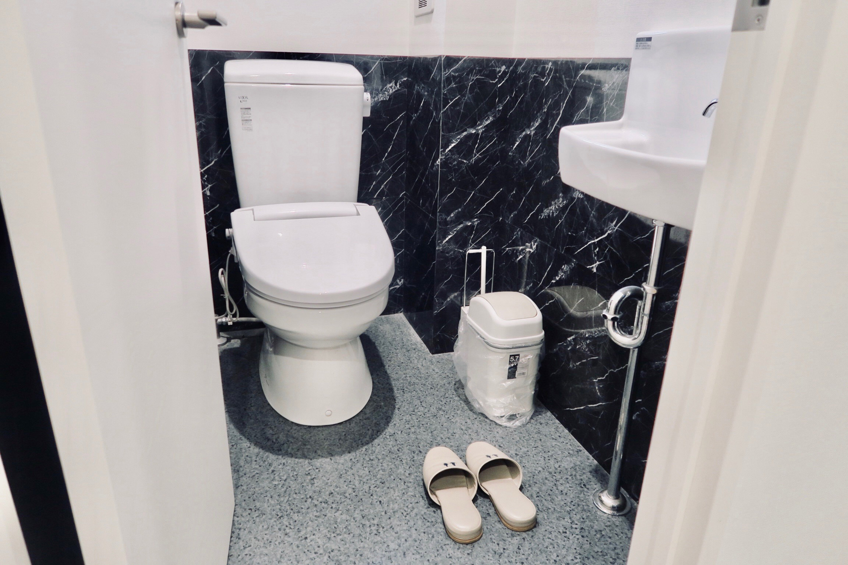 共用の女性専用トイレ