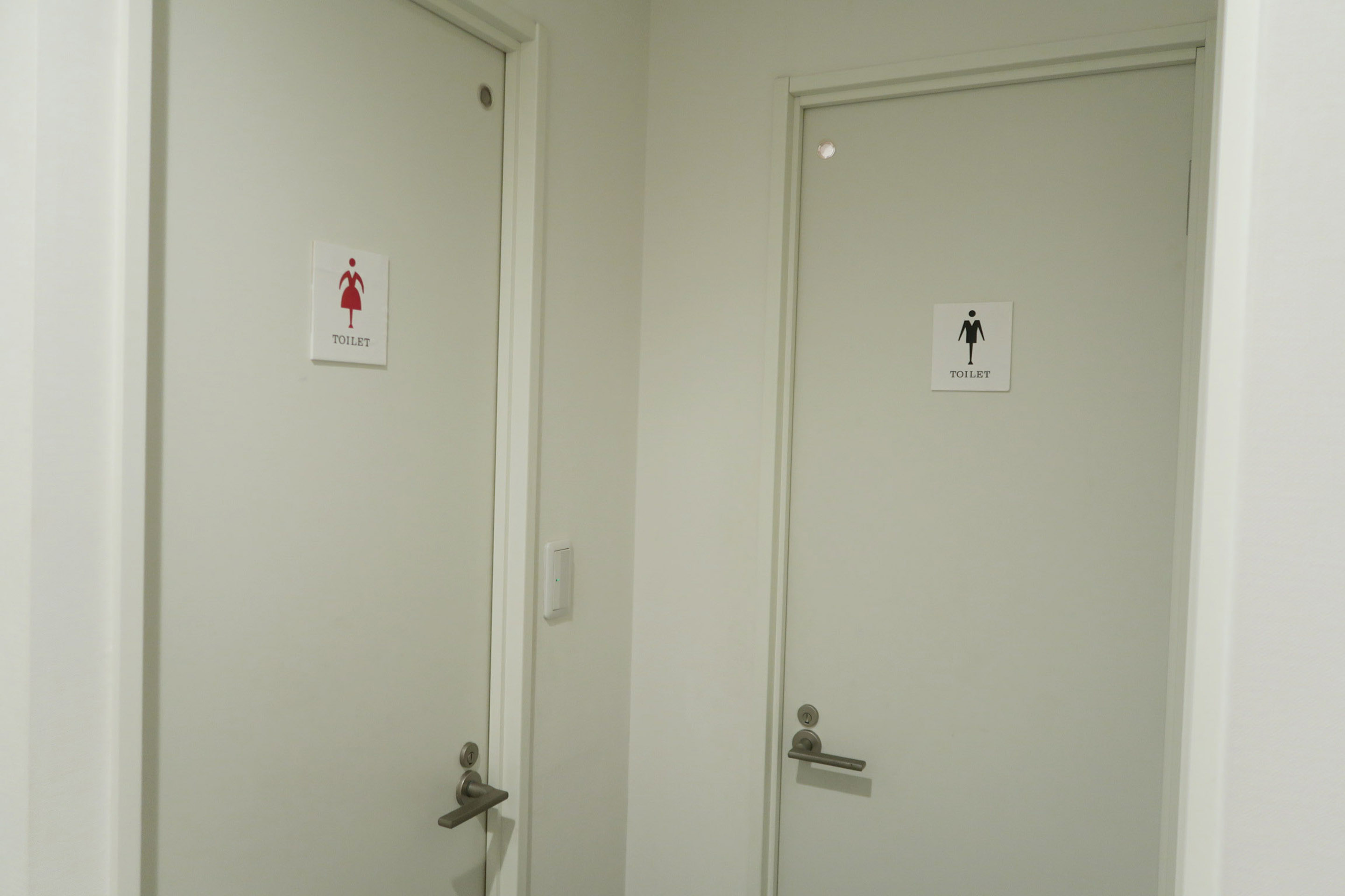 男女別の共用トイレ
