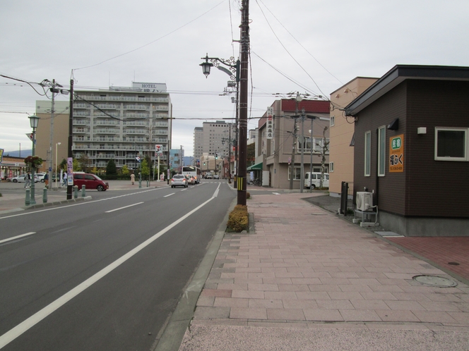 正面道路