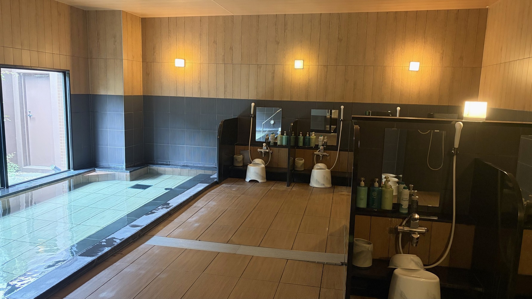 新春セール開催中！お得に泊まって新しい一年をスタート（人工温泉大浴場・朝食バイキング・駐車場無料）
