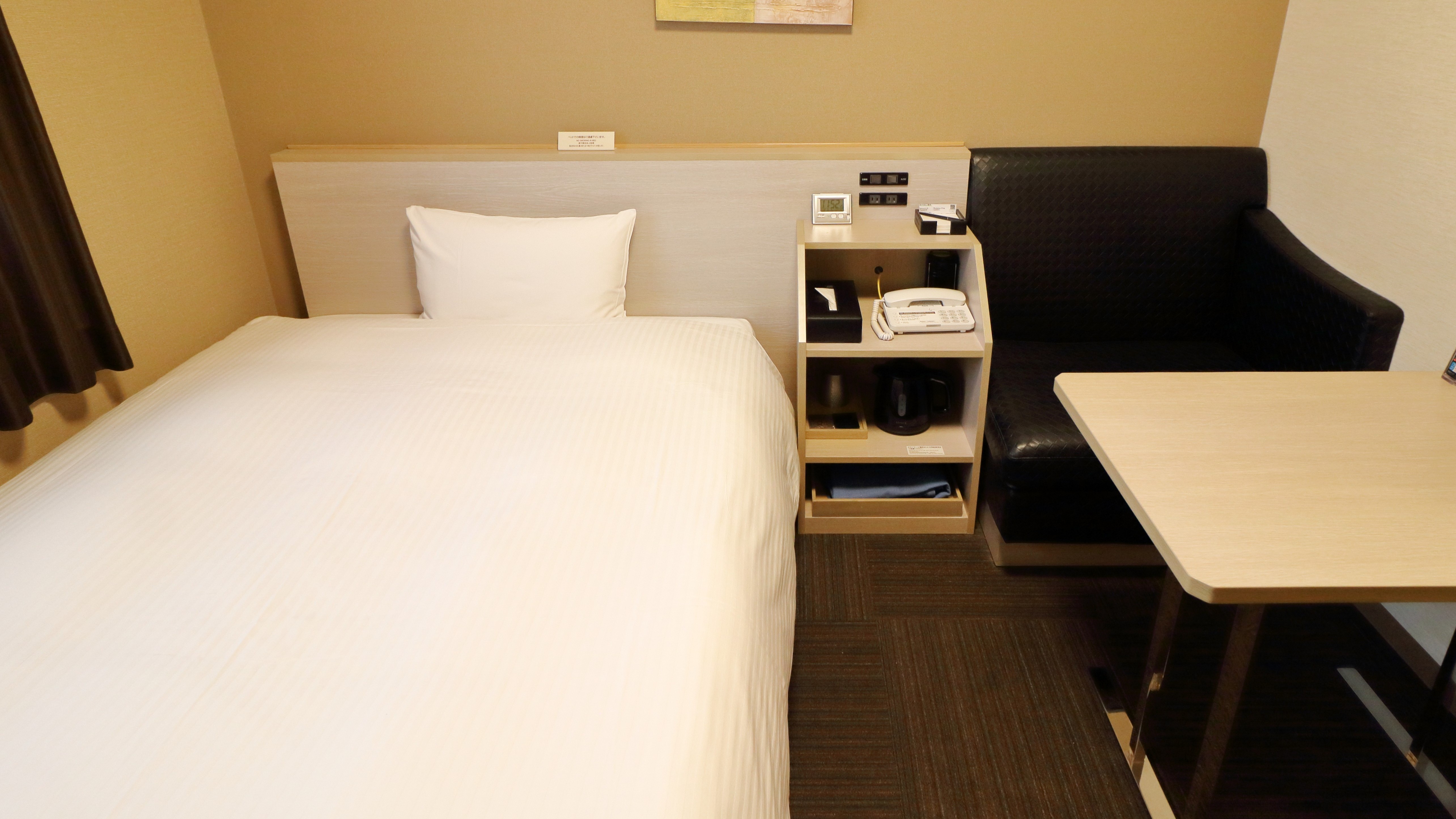 スタンダードシングルルーム2