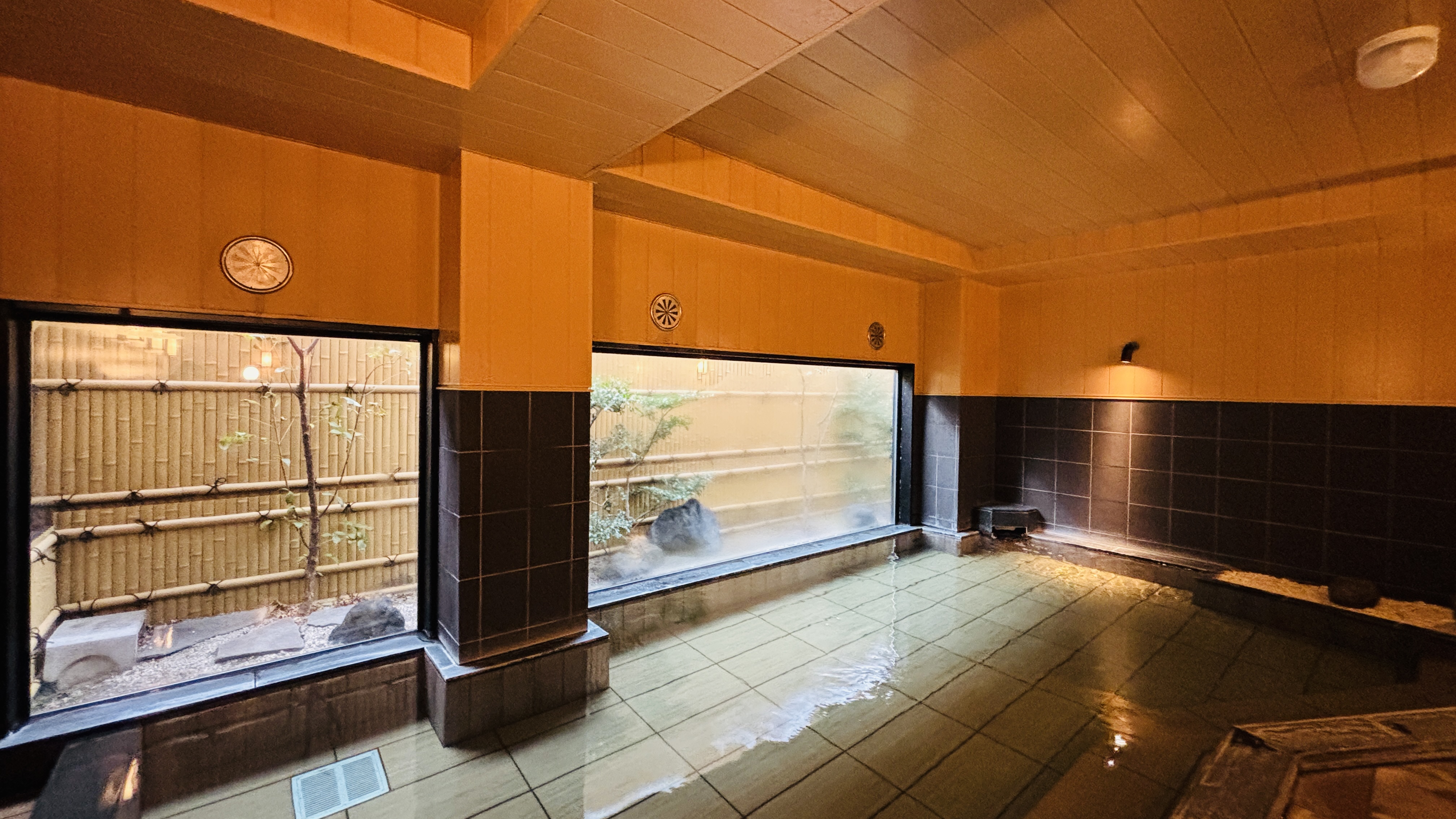 男性大浴場　「天然温泉～旅人の湯～」