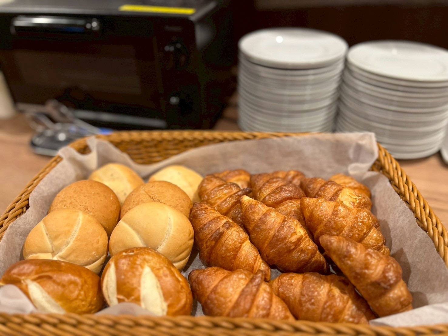 ・朝食（無料バイキングサービス）