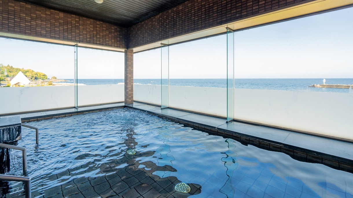 【素泊まり】朝日が見える温泉展望風呂！お食事がつかない分リーズナブルに！