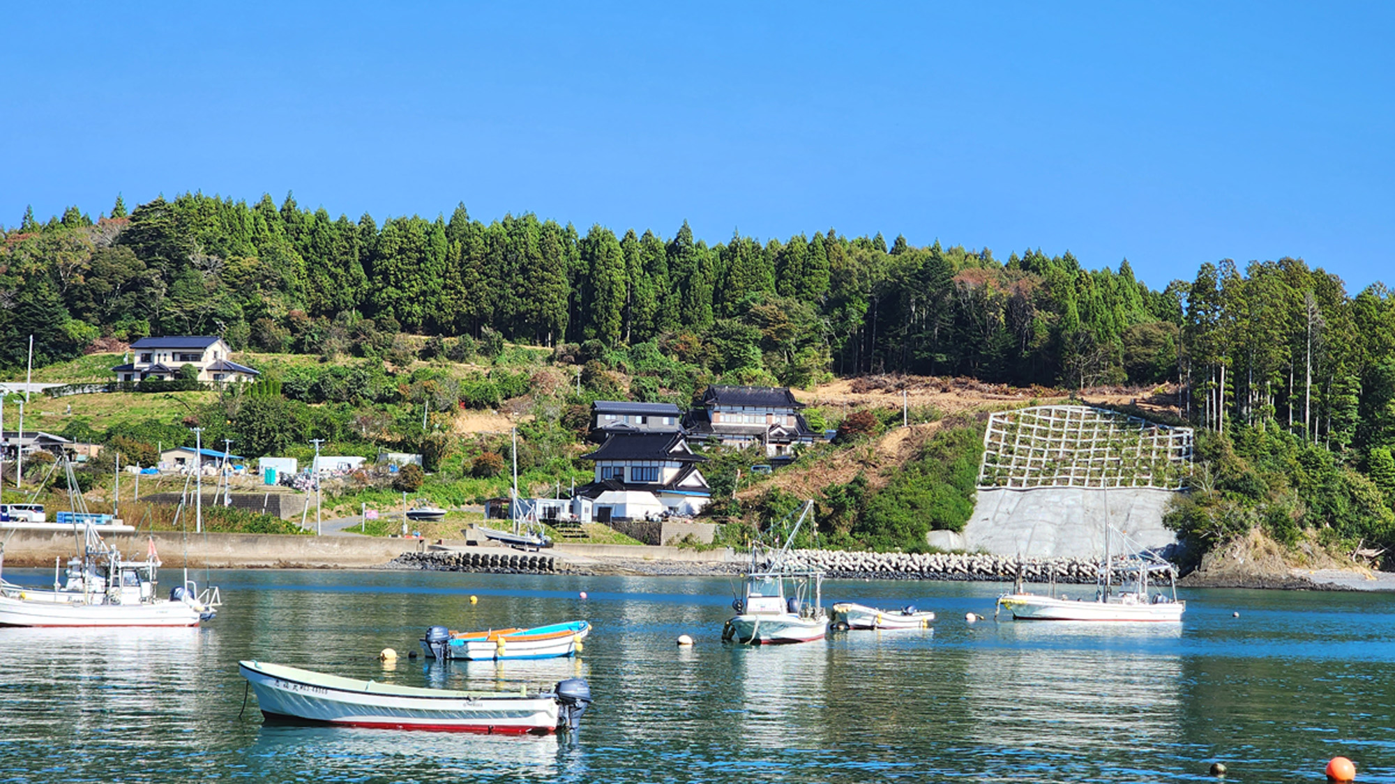 ＃【周辺】当館の目の前には広大な海が広がります
