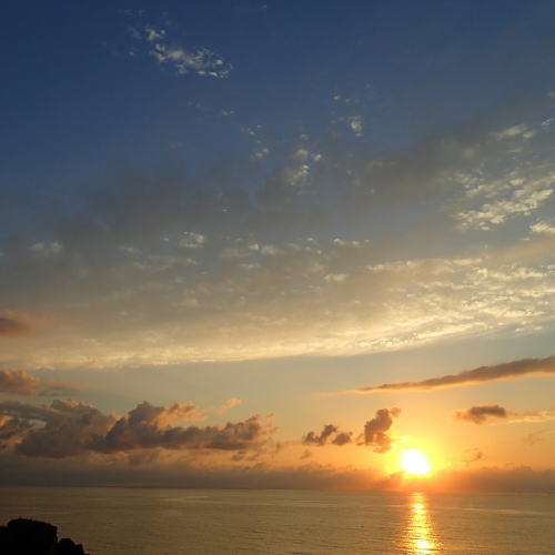 日本海に沈む夕陽