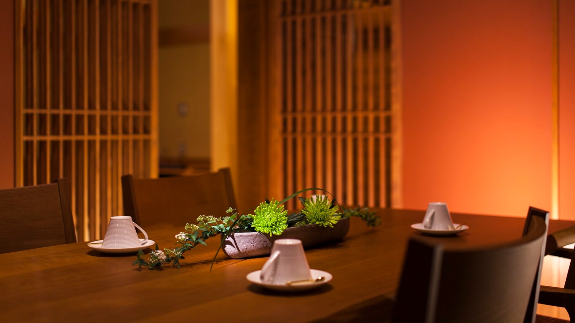 朝夕ともお食事はお部屋でご用意いたします