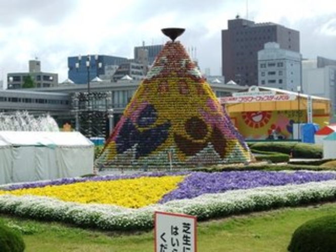 【フラワーフェスティバル】毎年5月3日〜5日は広島で最大のお祭りが開催されます♪
