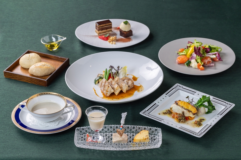 【民藝の旅路】冬季お日にち限定のフレンチ〔Kagetsu コース 〕をメインダイニングで堪能