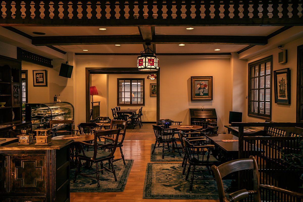 喫茶室　八十六温館