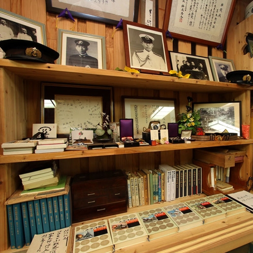 【記念館】当館の親戚筋に当たる高木惣吉の貴重な資料を公開しております。