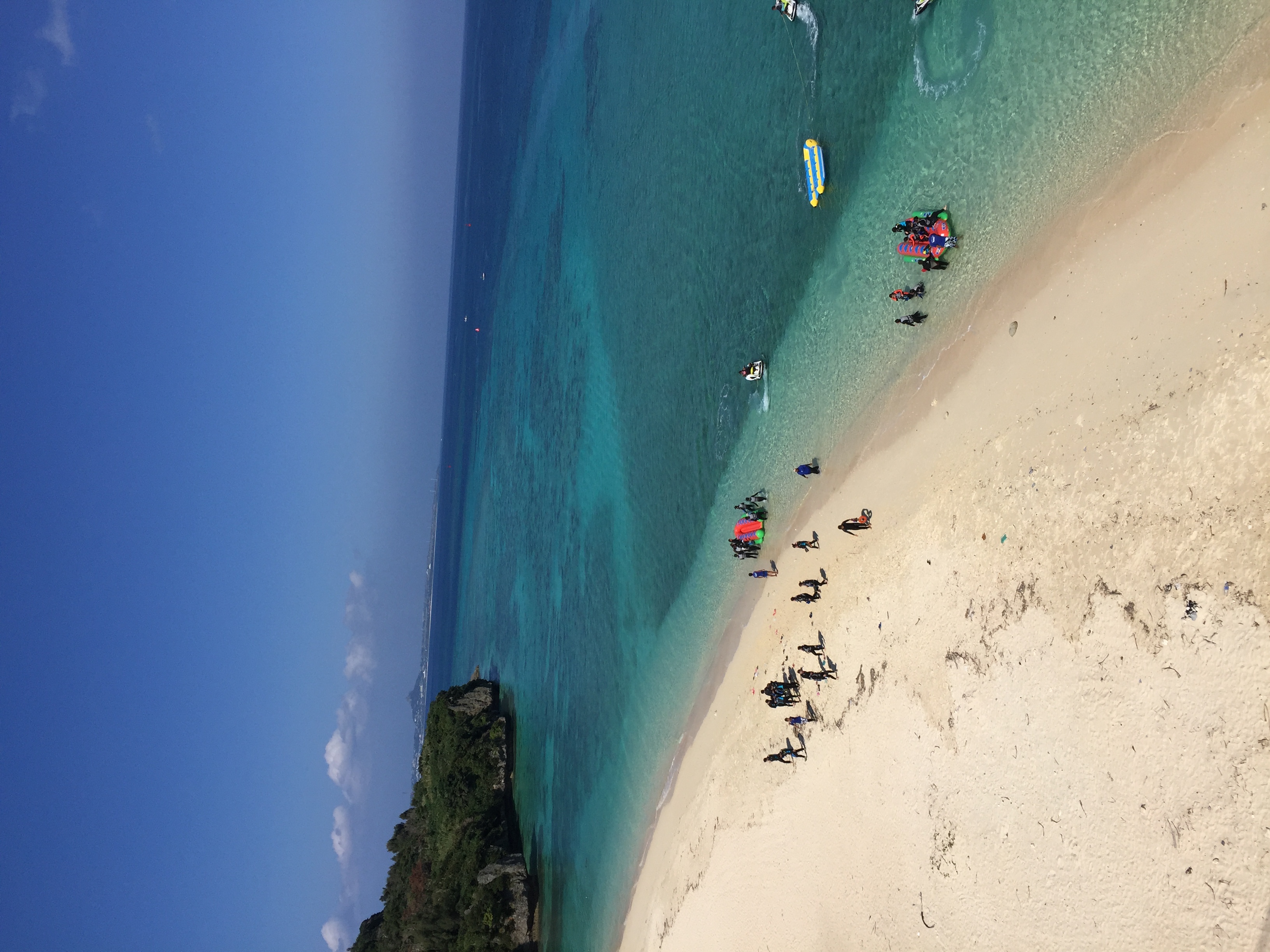 瀬底島のビーチ　あんち浜 