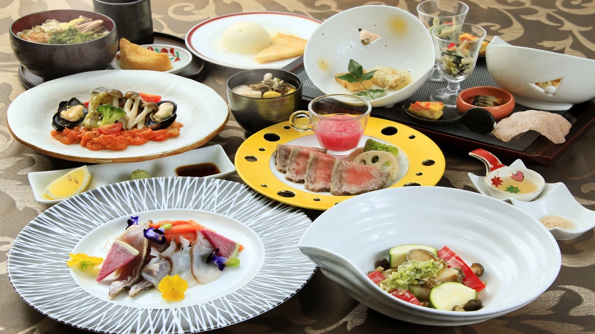 【秋旅応援】秋の欲張りプラン／夕食無料アップグレード＆レイトアウト特典付き＜プレミアム会席■耀＞