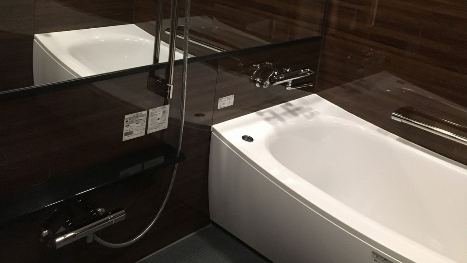 デラックス　バスルーム②