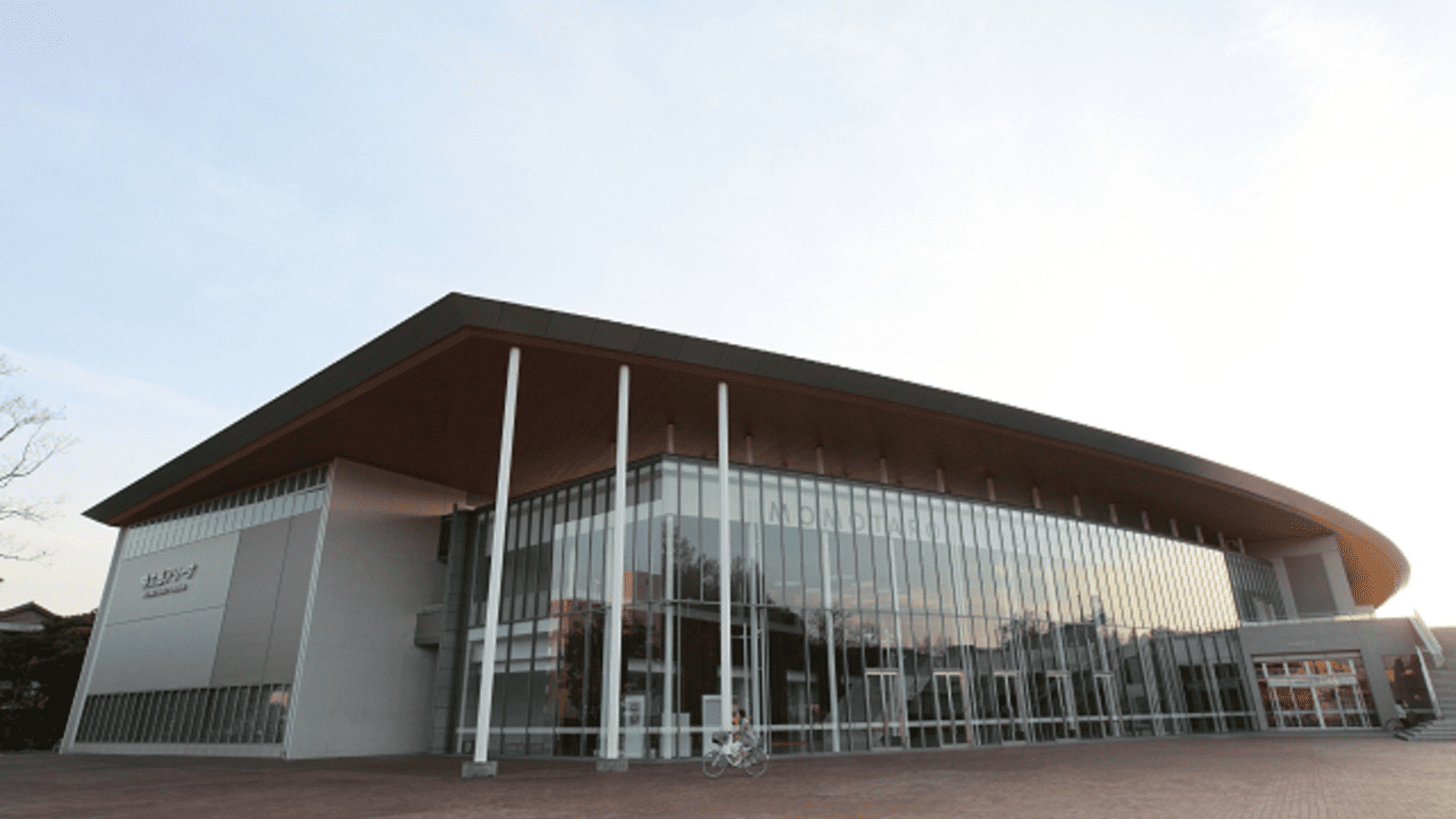 ジップアリーナ