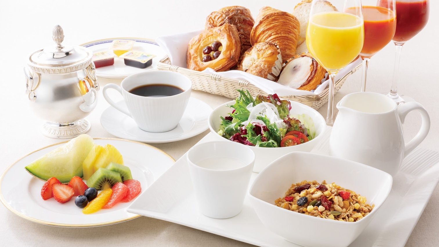 【LUXDAYSセール】全室26階以上の高層階！Special offer（朝食付き）