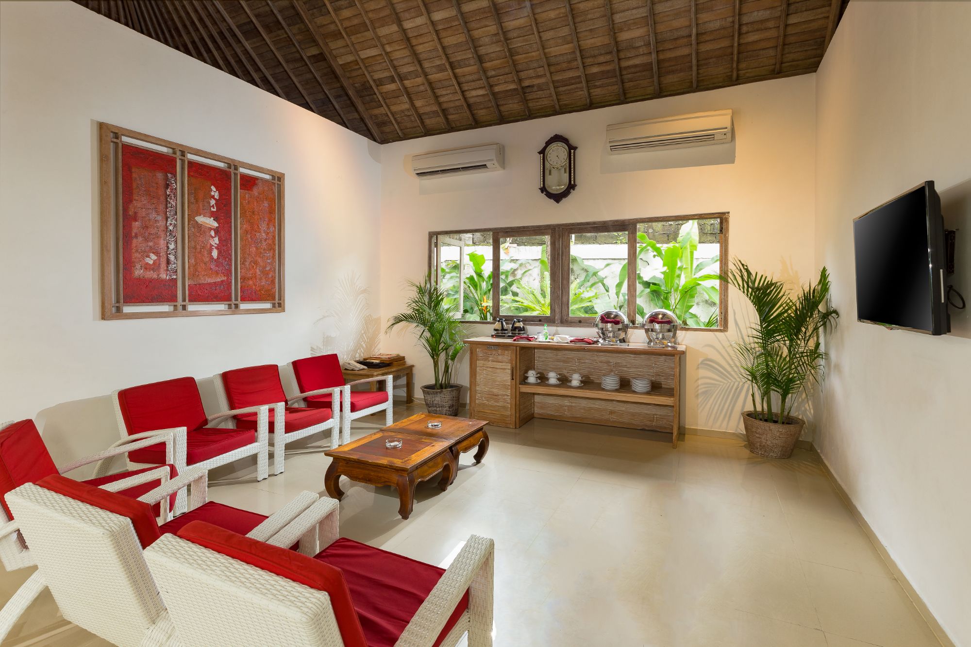 デパーチャー　ラウンジ