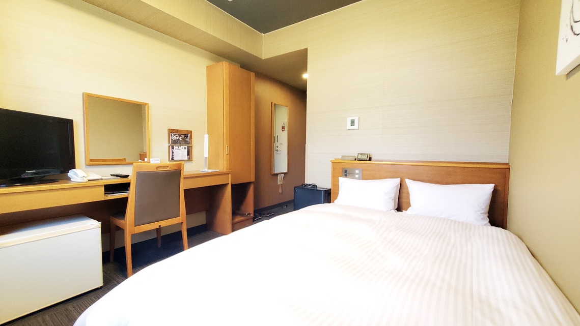 スタンダードセミダブルルーム