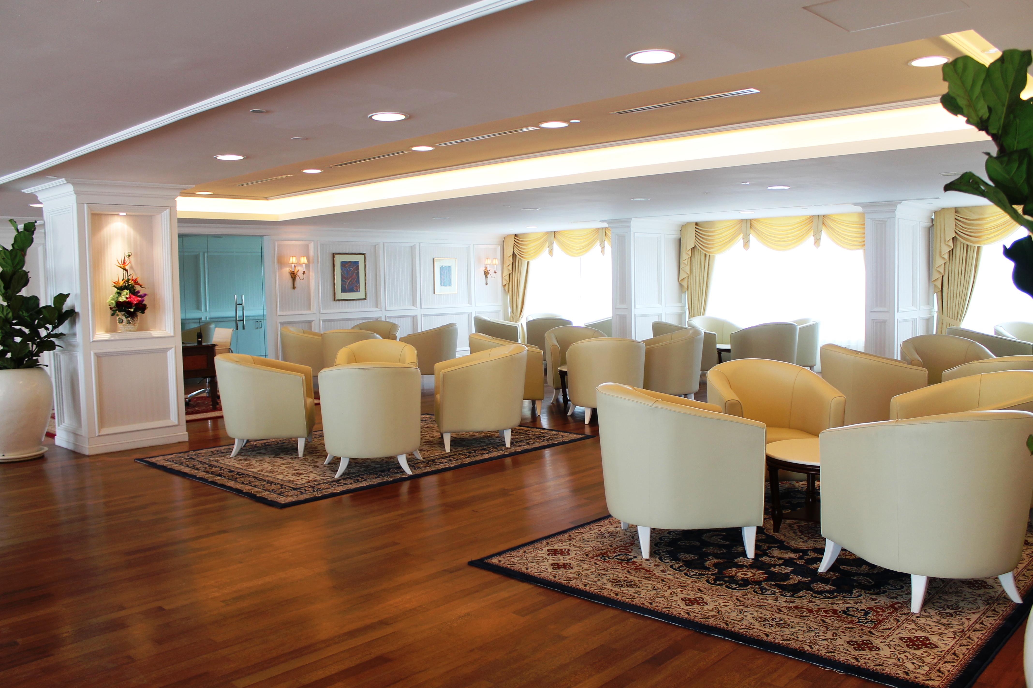 Executive Lounge - Club Floor