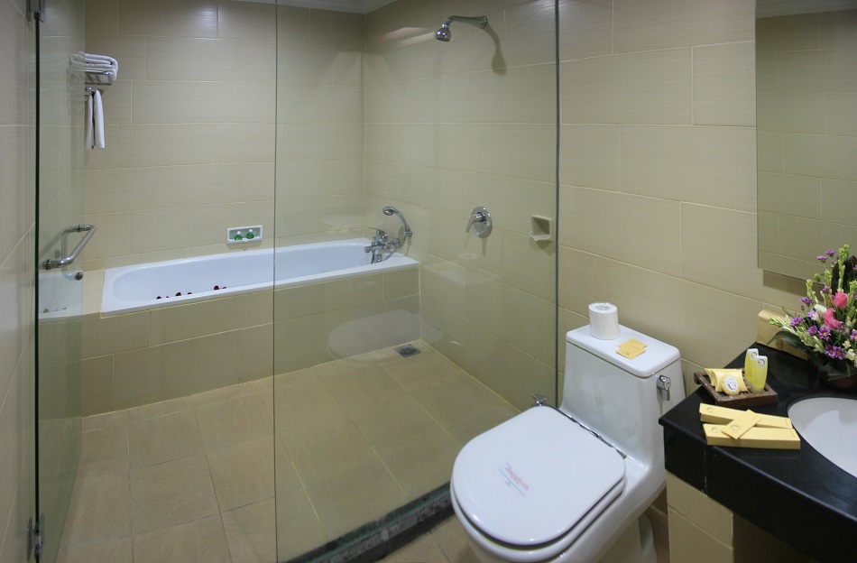 デラックスバス