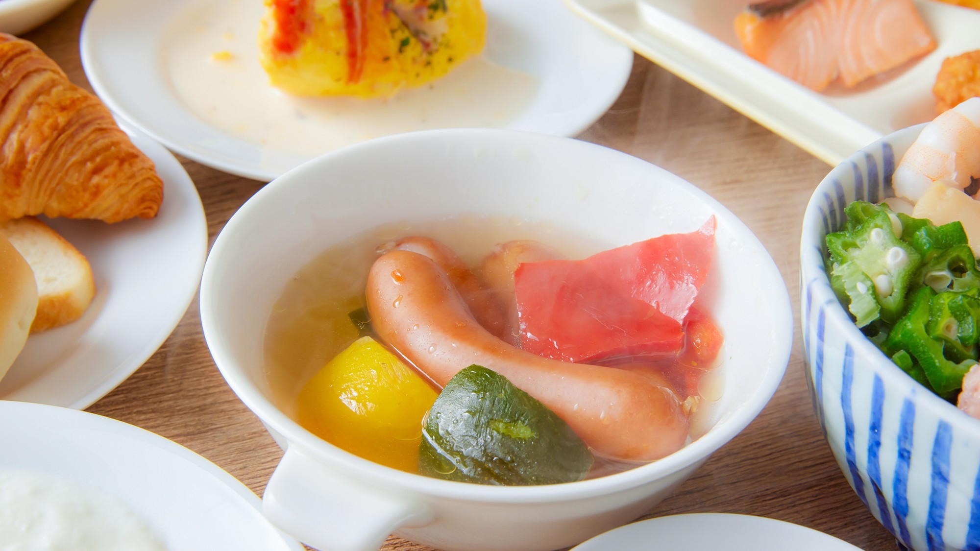 【15％OFF】【楽天スーパーSALE】30品目以上の和洋バイキング！美味しい朝食で活力チャージ♪