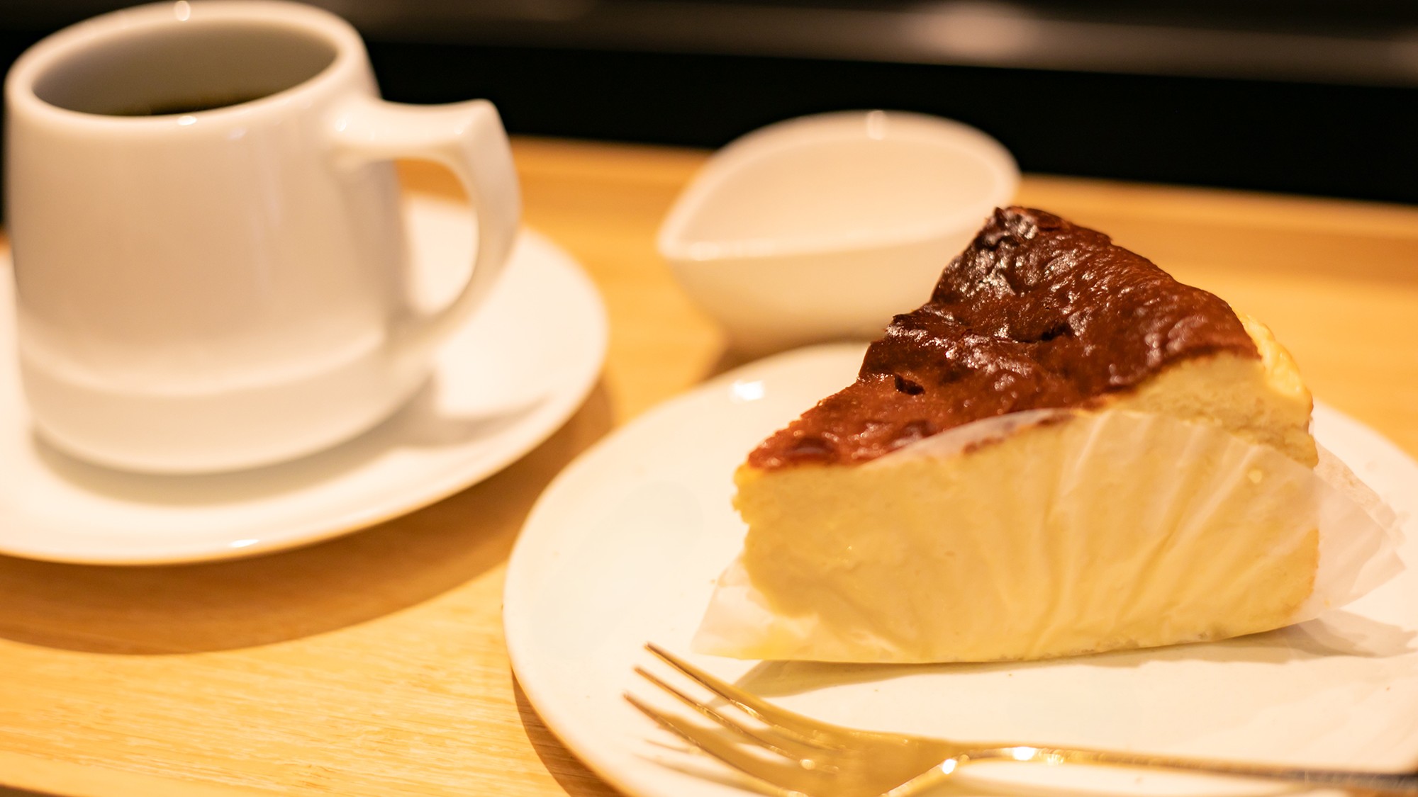787 Nanohana Coffee Roaster定番の人気商品 バスクチーズケーキ