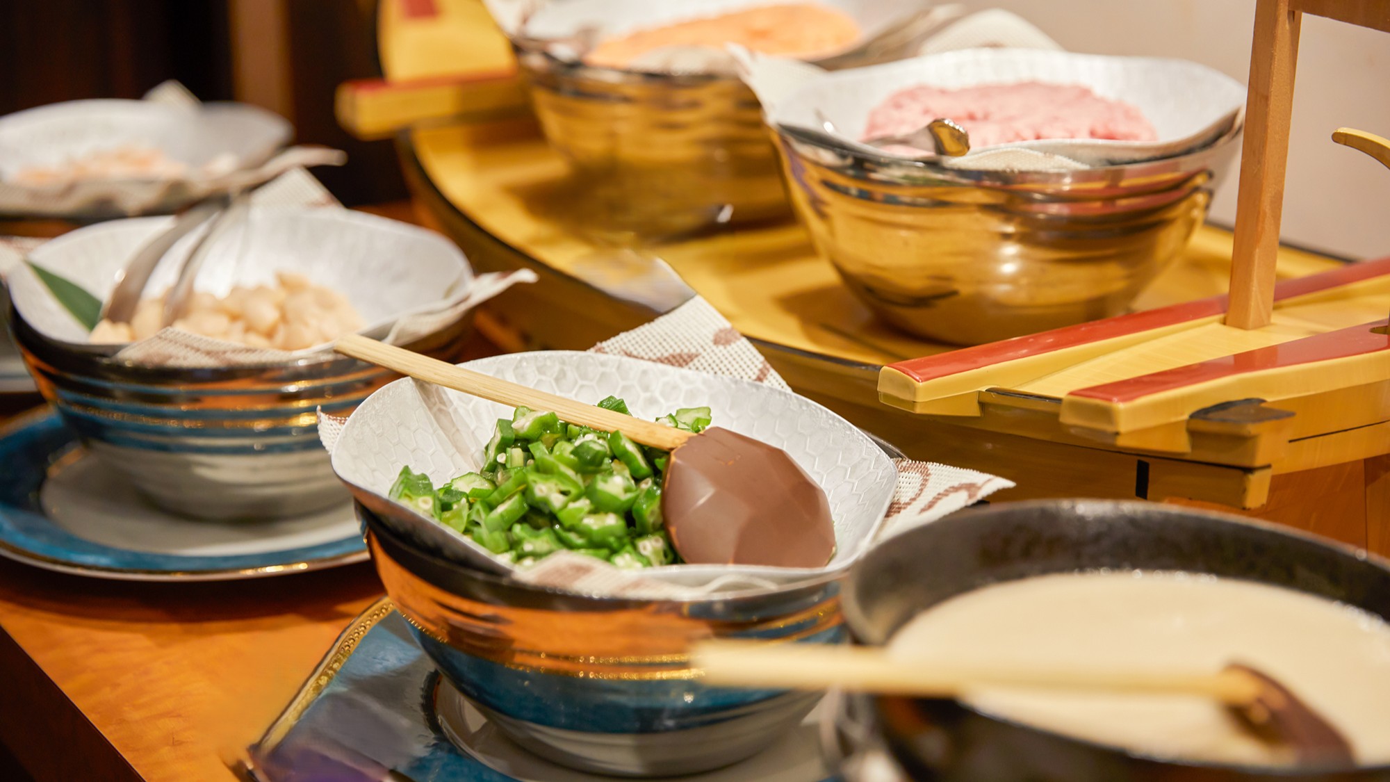 【レストランCARNIVAL  朝食】栄養バランスを考えた健康的な和食＆洋食バイキング。
