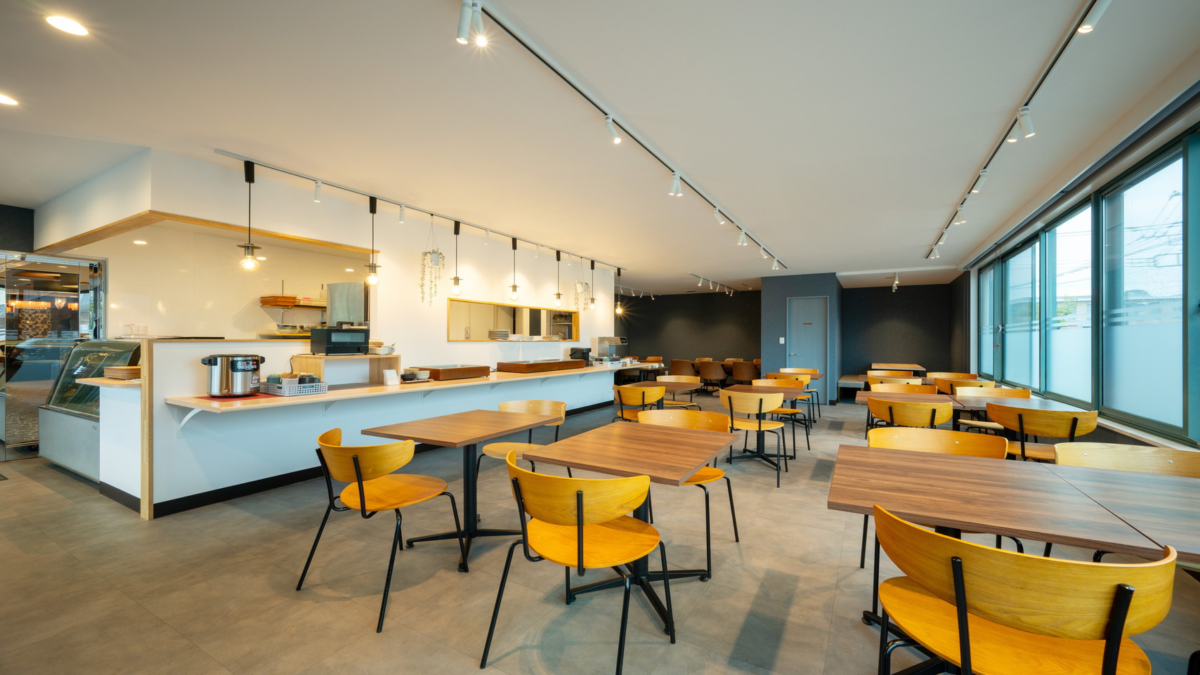 【朝食付きプラン】サンドウィッチとヘルシービュッフェ ☆AM6:30〜10:00（最終入店9:30）