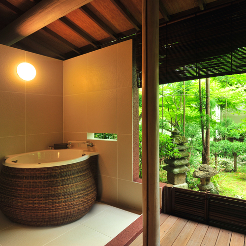 Japanese-style room with open-air bath 13-17 tatami mats <Kaorin Building>