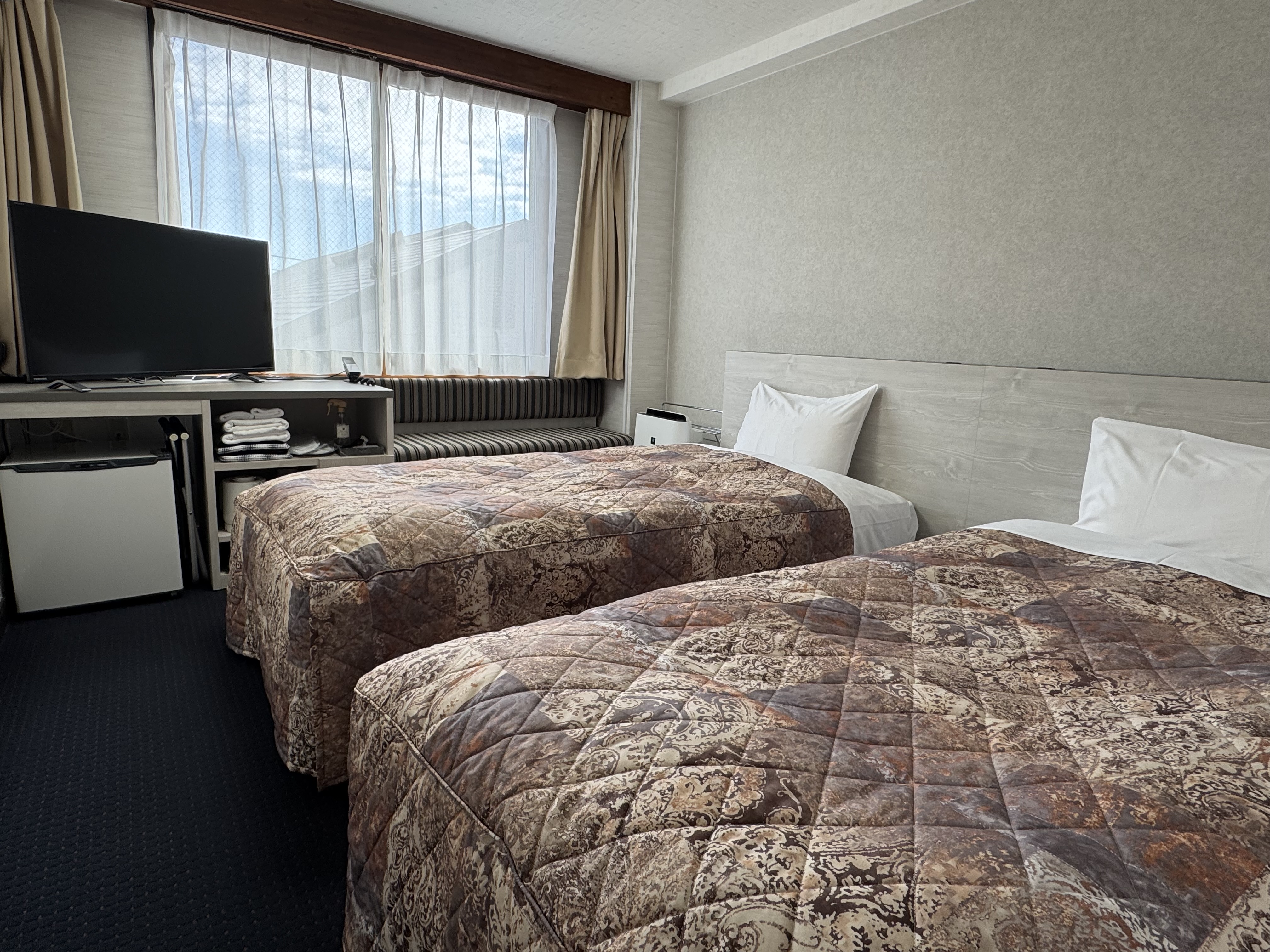 コンパクトツインルーム♪40型液晶TV☆