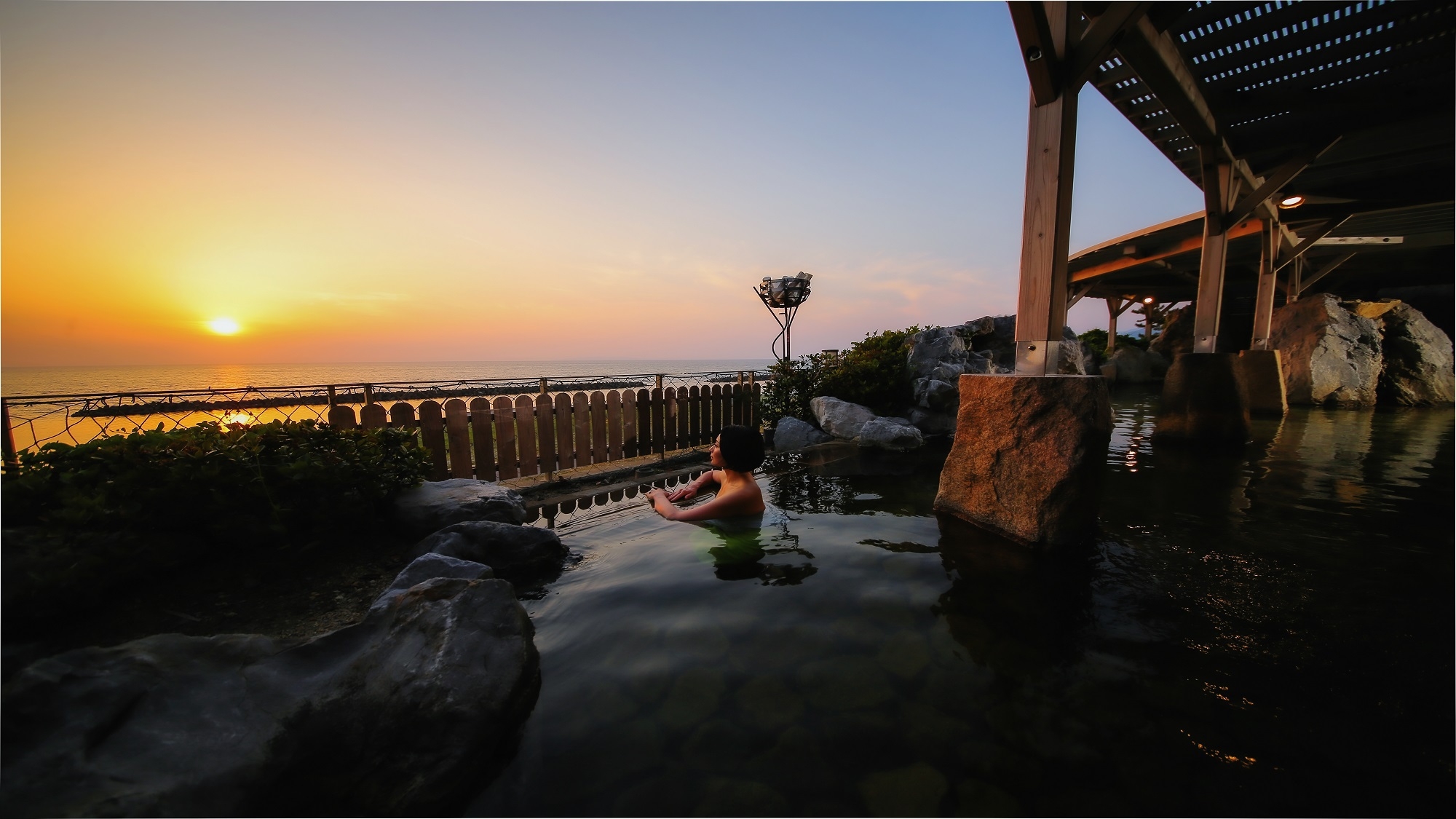 【夕食レストラン】お鍋が2種類！村上牛のしゃぶしゃぶ＆海鮮鉄板焼きが付いた豪華特選料理！