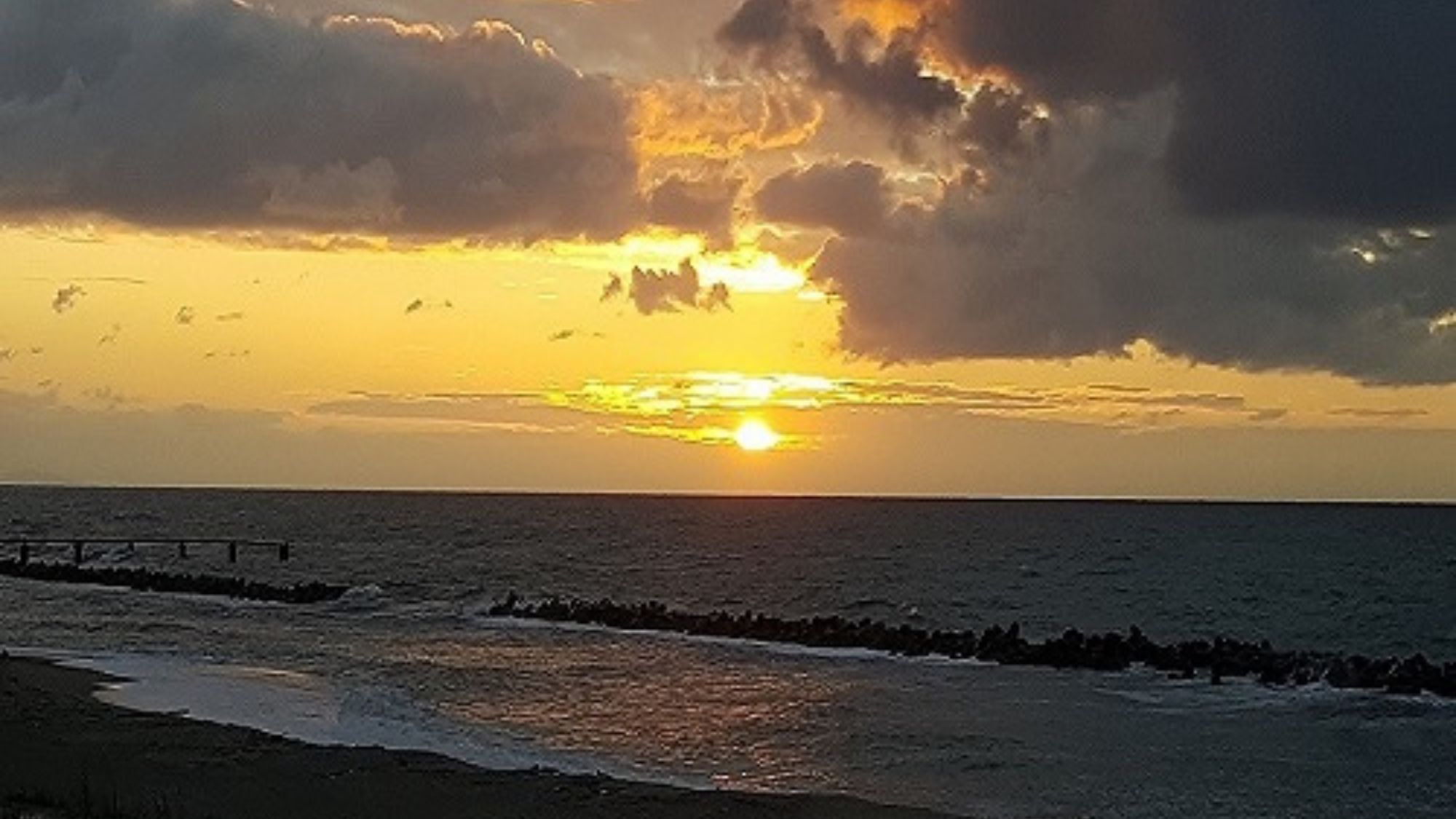  【日本海に沈む夕日】1月