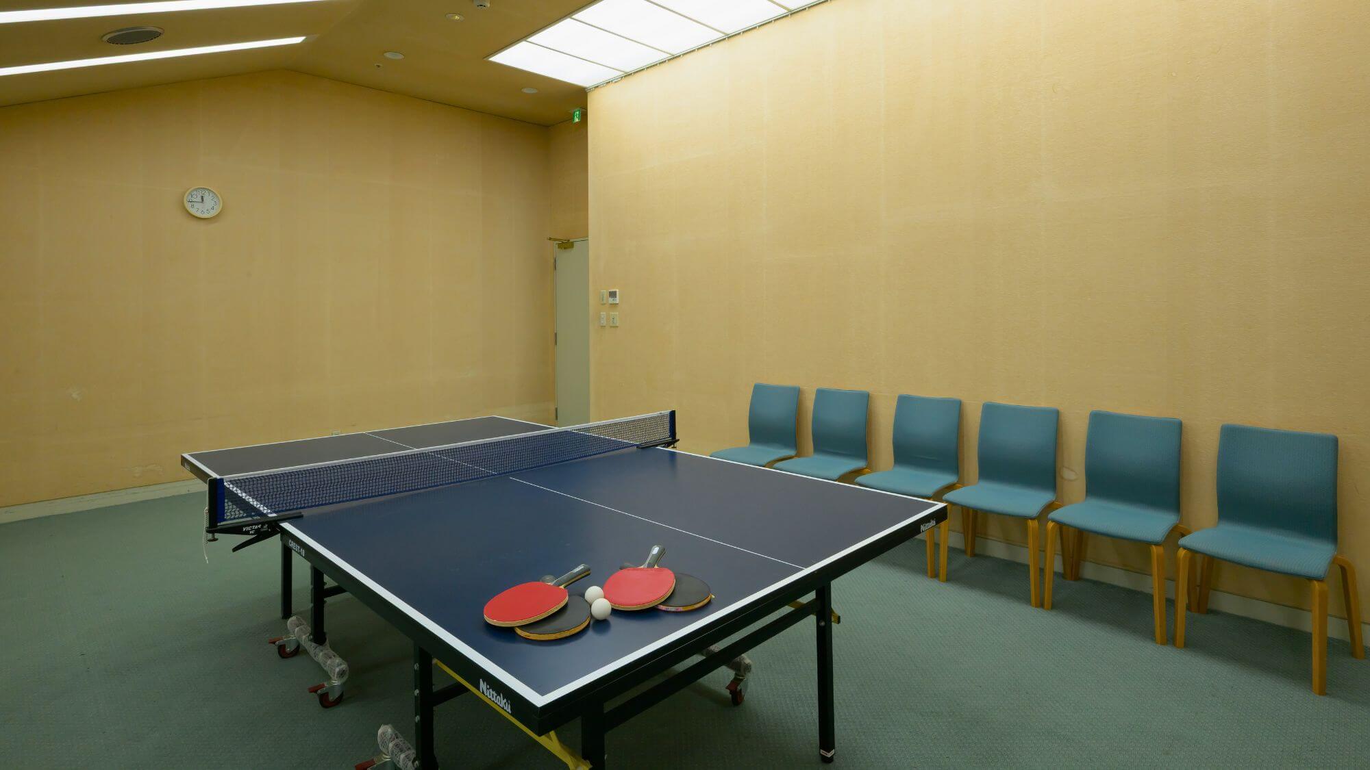 旅の思い出に温泉卓球をお楽しみください。