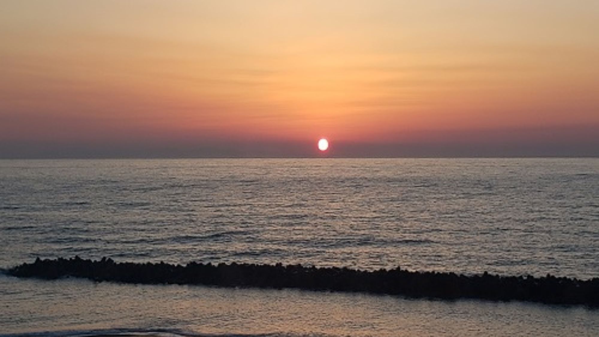  【日本海に沈む夕日】4月