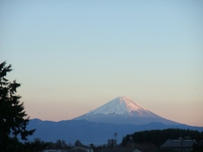 冬の夕暮れ　富士山